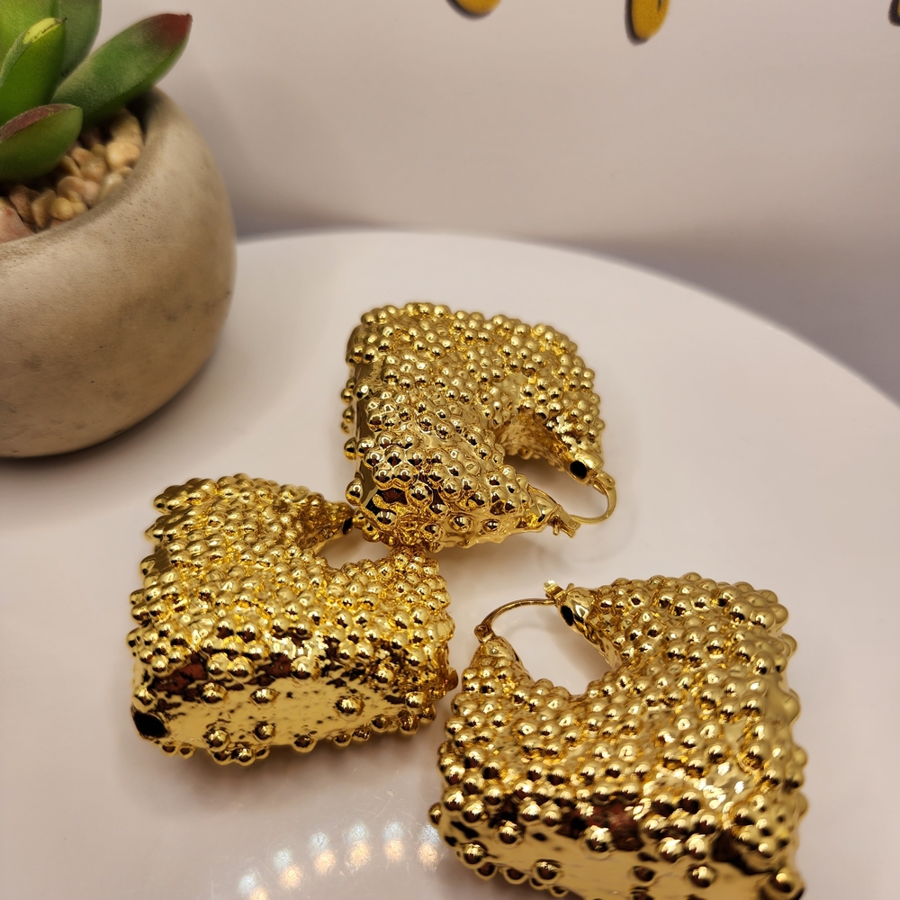 Elegant Gold Textured Earrings